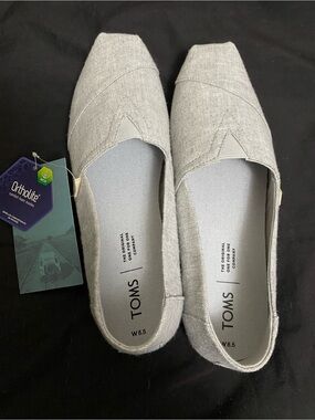 Toms Women's Light Gray Canvas Slip-On Flats
